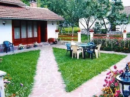 Lalka Гостевой дом Рибарица