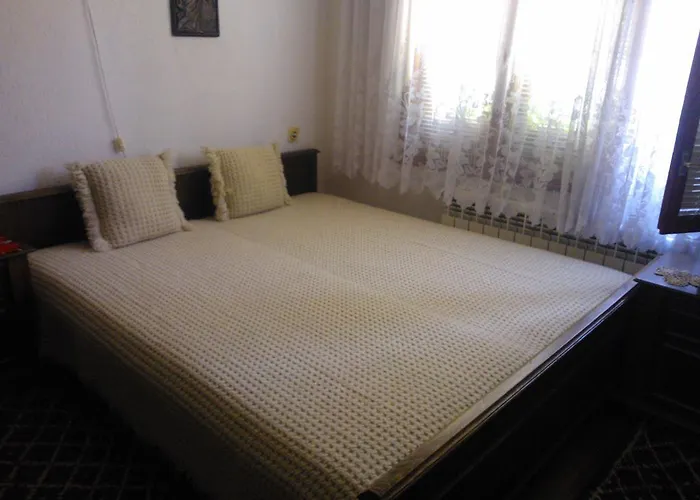 Konukevi Lalka Ribaritsa