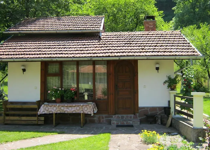 Konukevi Lalka Ribaritsa