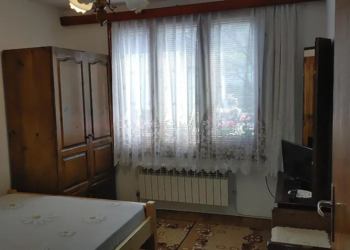 Konukevi Lalka Ribaritsa